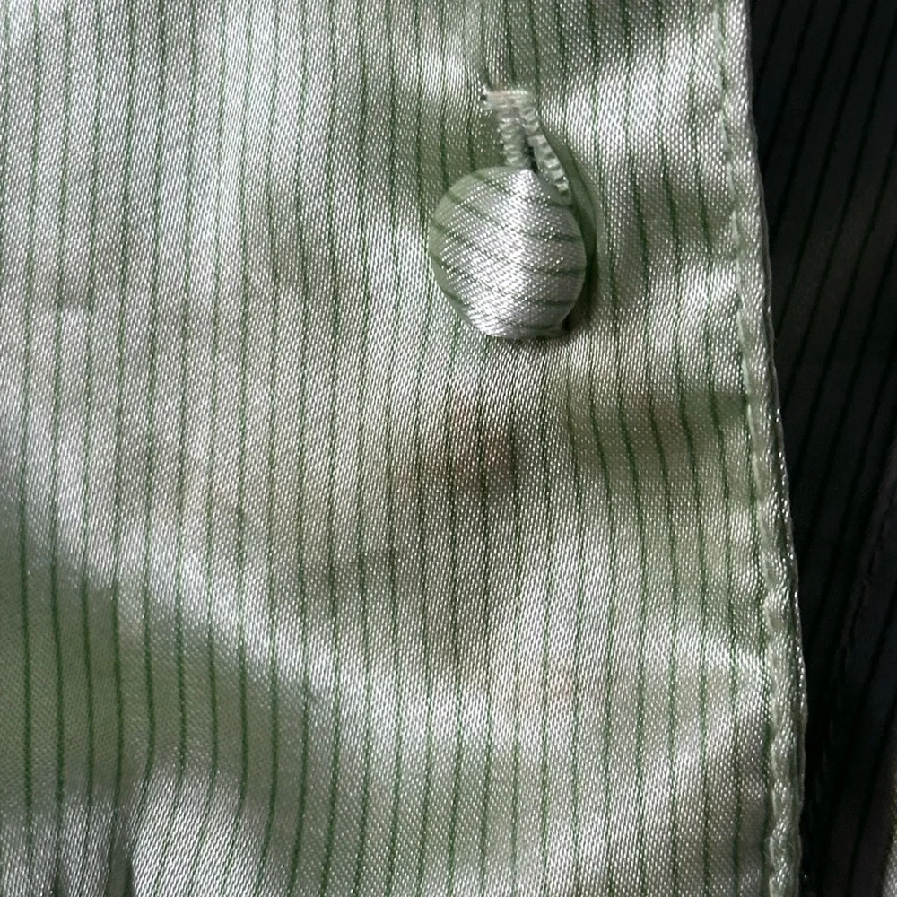 VINTAGE Secret Treasures Green Pajama Set - Picture 5 of 7